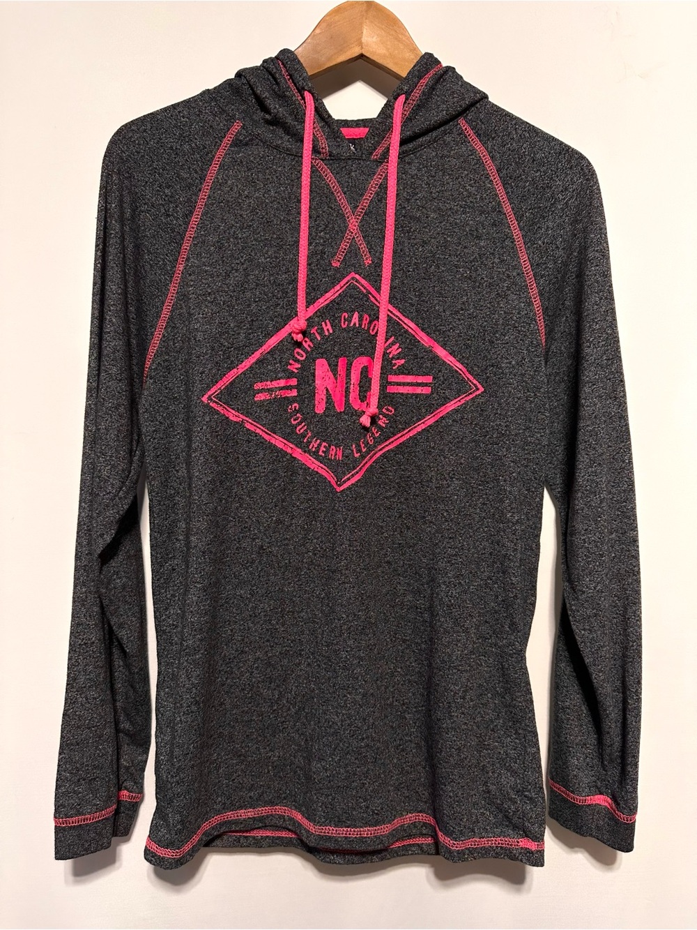 Salt Creek Charcoal Gray Pink Contrast Stitch Graphic Hoodie Women's S
